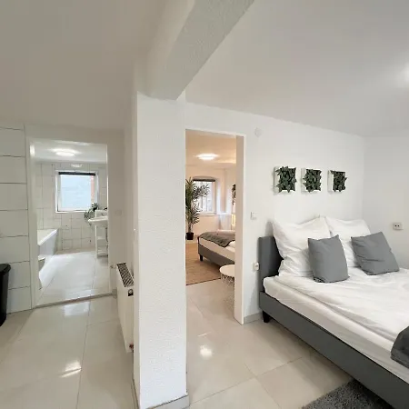 Apartament Jungle Retreat Im Zentrum *