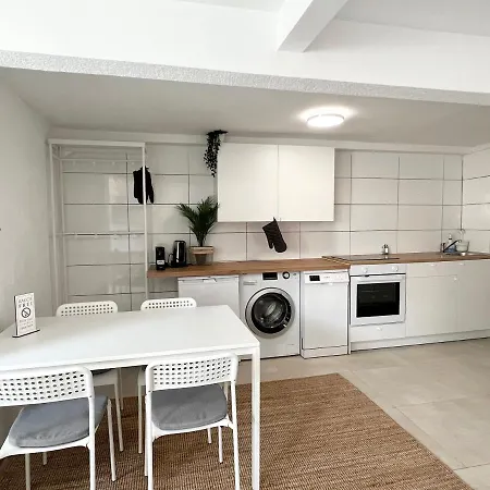 Appartamento Jungle Retreat Im Zentrum *