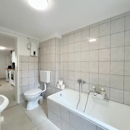 Jungle Retreat Im Zentrum Apartment *